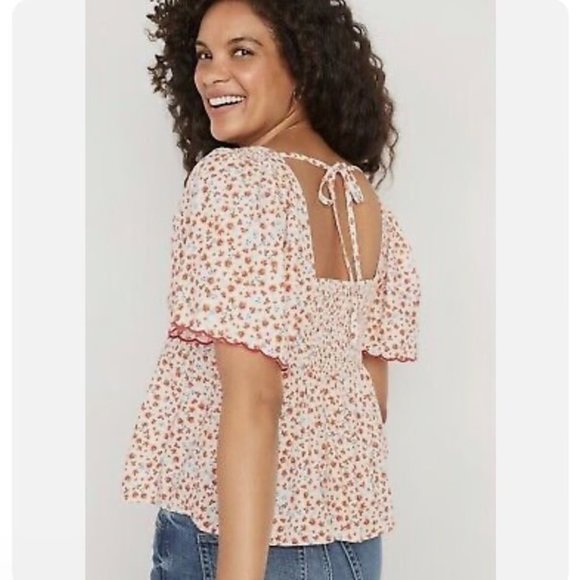 Old Navy Flutter-Sleeve Floral Swing Blouse | M | NWT - Picture 2 of 4